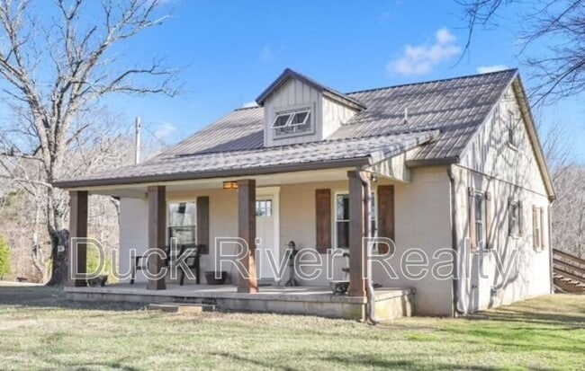 4406 Akin Ridge Rd in Williamsport, TN - Building Photo - Building Photo