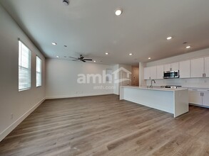 5848 Astapor St in Las Vegas, NV - Building Photo - Building Photo