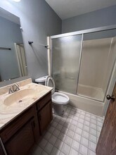 807 Clarinet Blvd E in Elkhart, IN - Building Photo - Building Photo