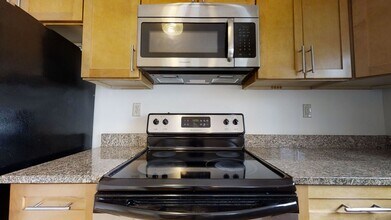 348 Franklin St, Unit 30 in Cambridge, MA - Building Photo - Building Photo