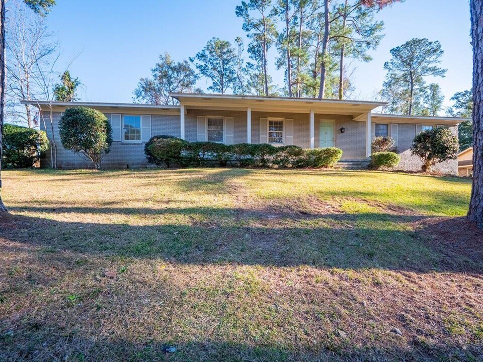 2205 Briarcliff Dr in Valdosta, GA - Building Photo
