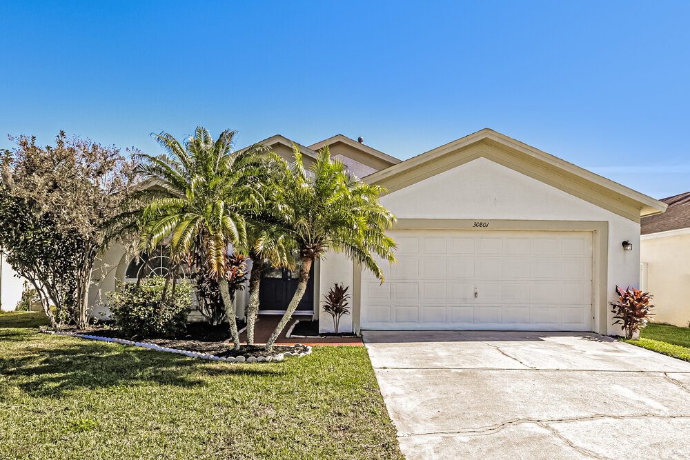 30801 Tremont Dr in Zephyrhills, FL - Building Photo