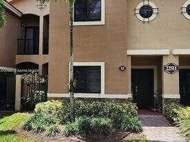 22511 SW 88th Pl in Cutler Bay, FL - Building Photo