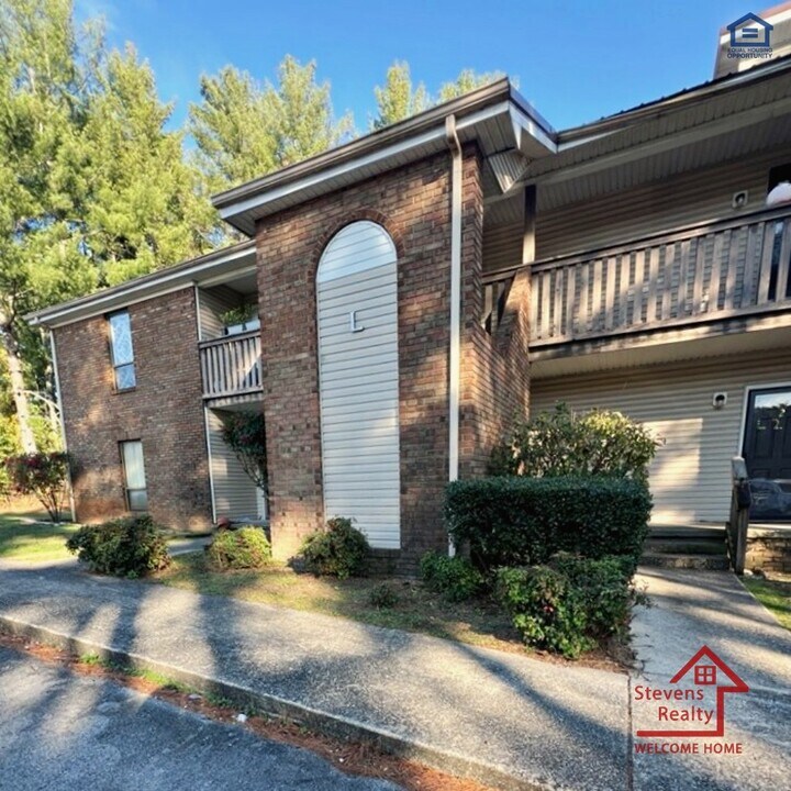 419 Oriole Dr in McMinnville, TN - Building Photo