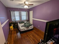 4604 Gunter St photo'