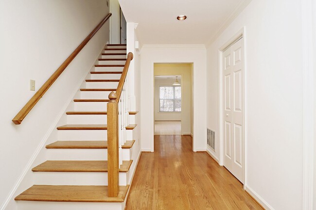 1630 Brightfield Pl in Charlottesville, VA - Building Photo - Building Photo