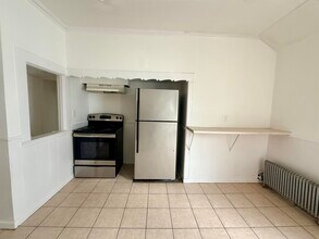 28 Brook St in Manchester, NH - Foto de edificio - Building Photo