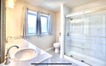 3720 W Grandview Ave in Spokane, WA - Foto de edificio - Building Photo