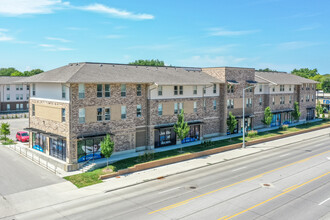 Point at Ames in Ames, IA - Foto de edificio - Building Photo