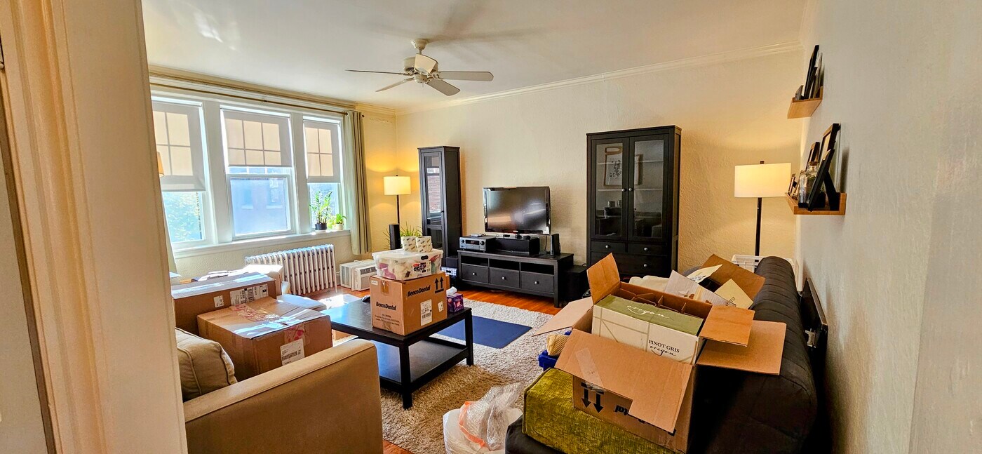 52 Babcock St, Unit 5 in Brookline, MA - Building Photo