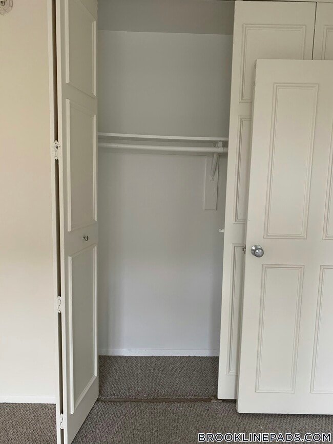 175 Freeman St, Unit 512