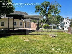 3320 Dixwell Ave in North Haven, CT - Building Photo - Building Photo