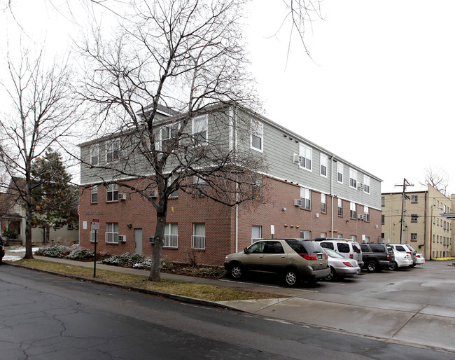 Emerson Gardens in Denver, CO - Building Photo - Building Photo