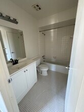 1803 Saint Johns Blvd in Lincoln Park, MI - Foto de edificio - Building Photo