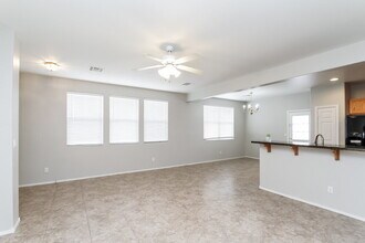 5633 N Lookout Crest St in North Las Vegas, NV - Building Photo - Building Photo