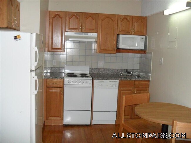 1110 Commonwealth Ave