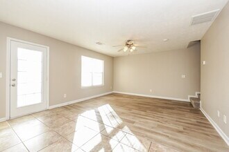 269 Mary Joe Martin Dr in La Vergne, TN - Building Photo - Building Photo