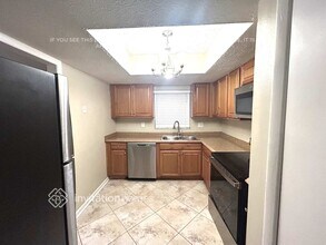 5205 Garner Pl in Seffner, FL - Foto de edificio - Building Photo