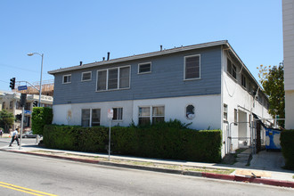 3866 W 8th St in Los Angeles, CA - Foto de edificio - Building Photo