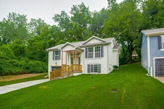 2600 Lyons St in Avondale, MO - Building Photo - Building Photo