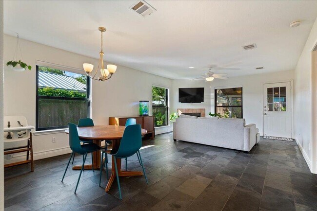 2506 Jenibeth Ln in Austin, TX - Building Photo - Building Photo