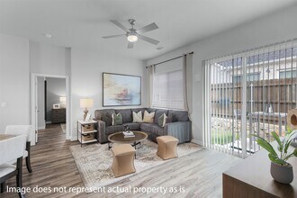 7241 Rustle Rd in Fort Worth, TX - Building Photo - Building Photo