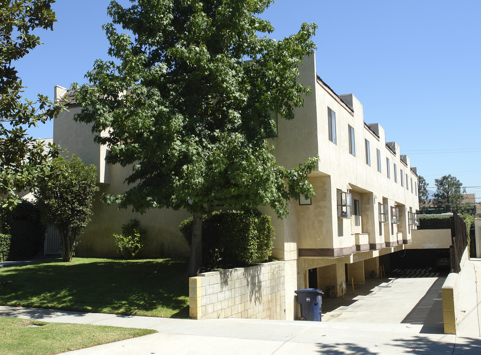 918 N Stoneman Ave in Alhambra, CA - Building Photo