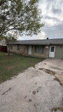 301 S Mustang Ave in Cedar Park, TX - Building Photo - Building Photo