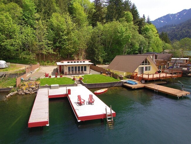 210 Longfellow Rd in Port Angeles, WA - Building Photo - Building Photo