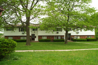 River Life Village in Marine City, MI - Foto de edificio - Building Photo