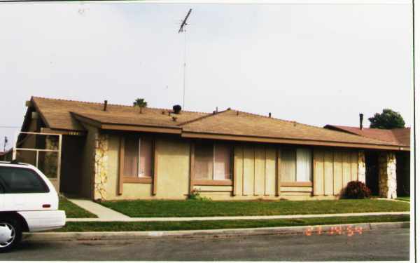 2034-2036 Norma St in Oxnard, CA - Building Photo - Building Photo