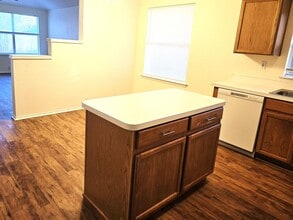 1802 Berkley Dr in Glenn Heights, TX - Building Photo - Building Photo