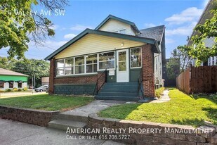 4 Valley Ave SW in Grand Rapids, MI - Building Photo