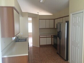 2612 Brookshire Ct in Kissimmee, FL - Foto de edificio - Building Photo