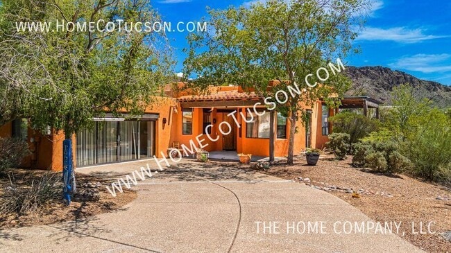 1921 S Doubletree Ln in Tucson, AZ - Building Photo - Building Photo