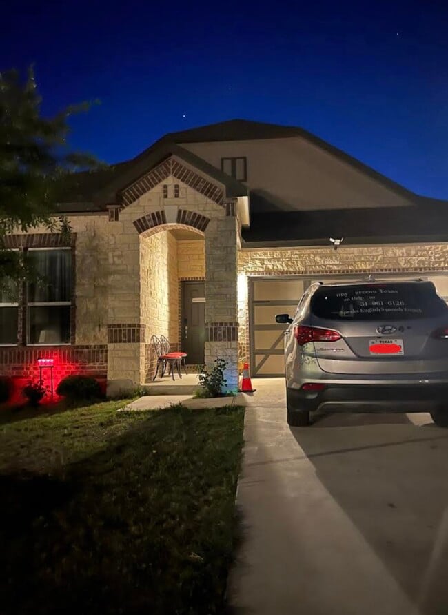 365 Sunlight Blvd in Kyle, TX - Building Photo - Building Photo