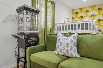 11784 85th Ave in Seminole, FL - Foto de edificio - Building Photo