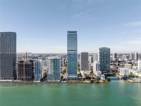 700 NE 26th Terrace in Miami, FL - Building Photo - Building Photo