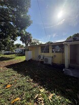 1101 N 58th Ave in Hollywood, FL - Building Photo