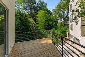 335 Eureka Dr NE in Atlanta, GA - Building Photo - Building Photo