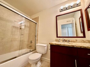 4220 Porte De Palmas in San Diego, CA - Building Photo - Building Photo