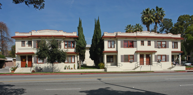 1053-1061 Del Mar Blvd in Pasadena, CA - Foto de edificio - Building Photo