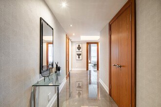 1100 Rue de la Montagne in Montréal, QC - Building Photo - Building Photo