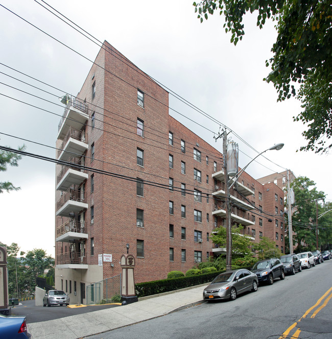 265 N Broadway in Yonkers, NY - Foto de edificio - Building Photo