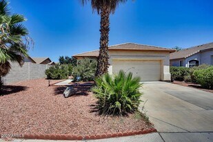 8857 N 66th Ave in Glendale, AZ - Building Photo