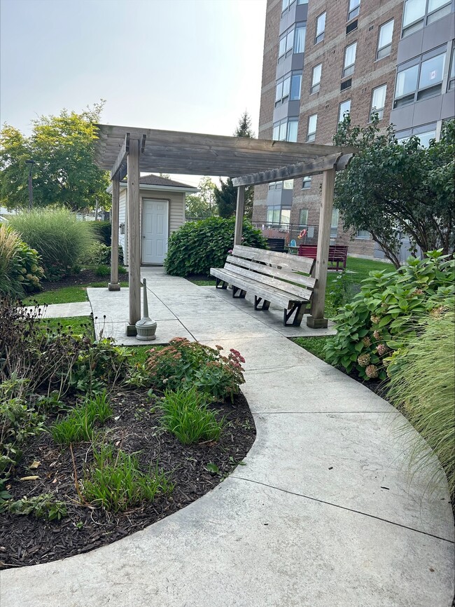 property at 76 Roehampton Av