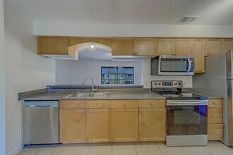 10195 Sailwinds Blvd N, Unit 202 in Largo, FL - Building Photo - Building Photo