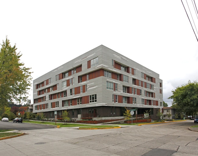 Arena District Apartments in Eugene, OR - Foto de edificio - Building Photo