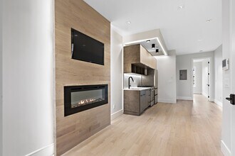 542 Newark Ave, Unit 3R in Jersey City, NJ - Building Photo - Building Photo