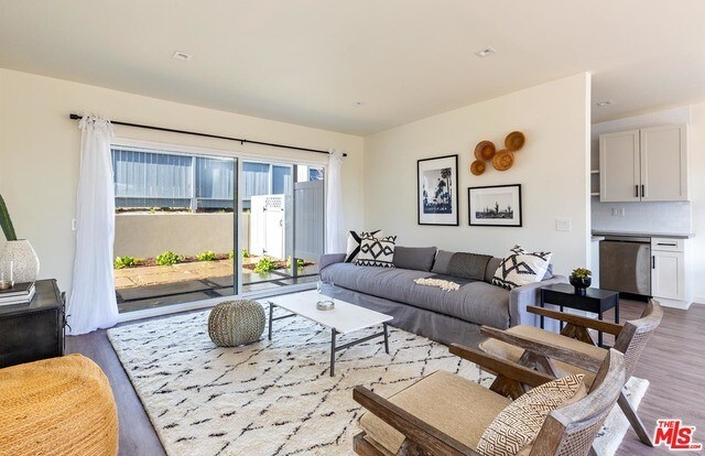 6455 Sycamore Meadows Dr in Malibu, CA - Building Photo